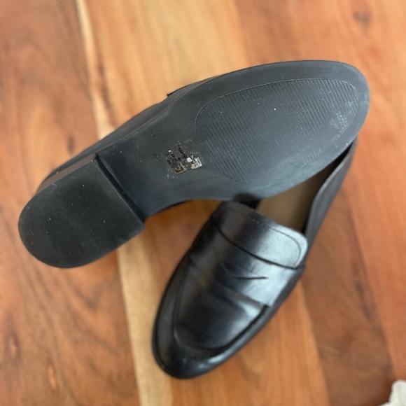 Mocassins - Picture 3 of 5